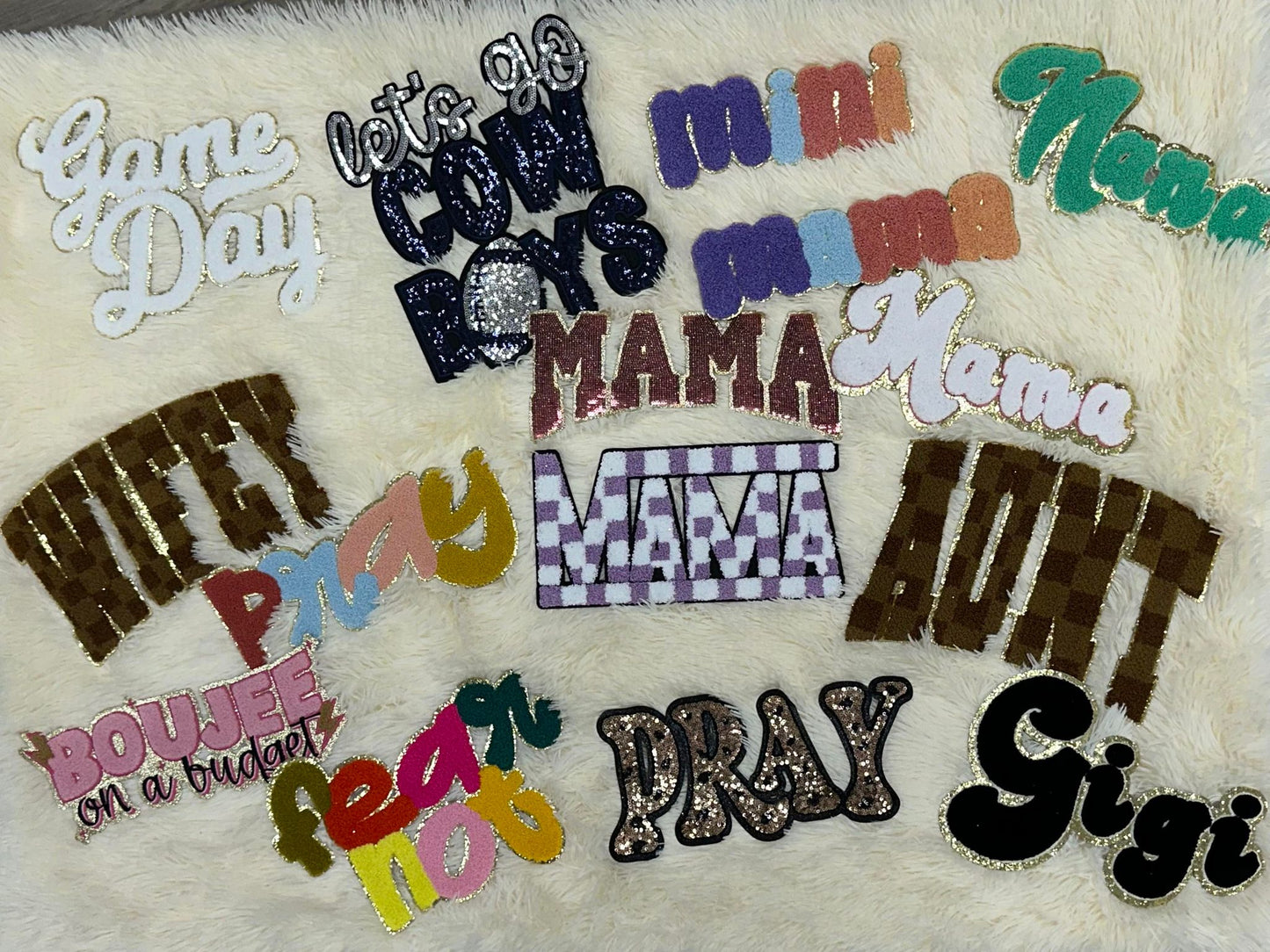 Pray   -  CHENILLE PATCHES