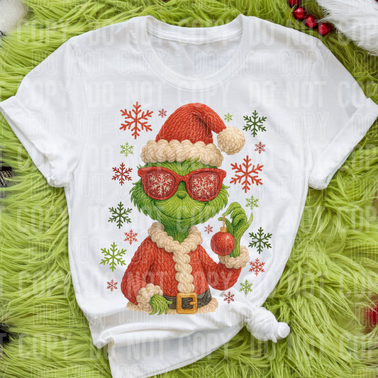 CHRISTMAS CHARACTER G FAUX YARN